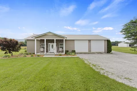 576 Floyd Ln, Decherd, TN 37324