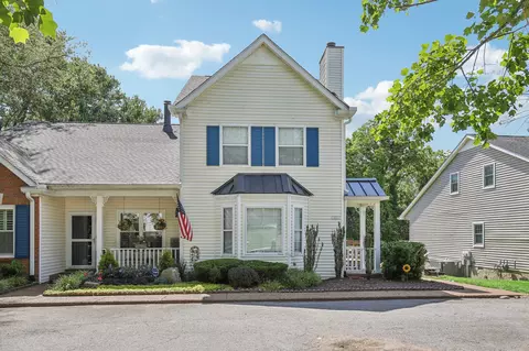 1233 Carriage Park Dr, Franklin, TN 37064