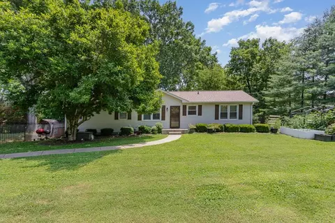 224 Sunset Island Trl, Gallatin, TN 37066