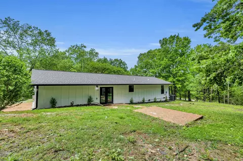 Exterior - 1670 Elmore Rd, Eagleville, TN 37060 photo 17 of 26
