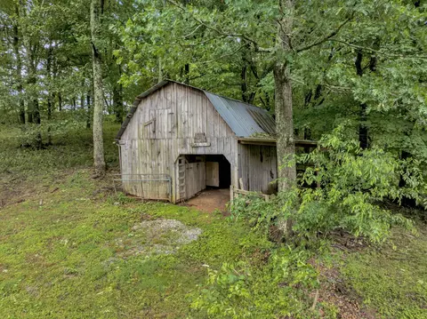 Exterior - 1670 Elmore Rd, Eagleville, TN 37060 photo 7 of 26