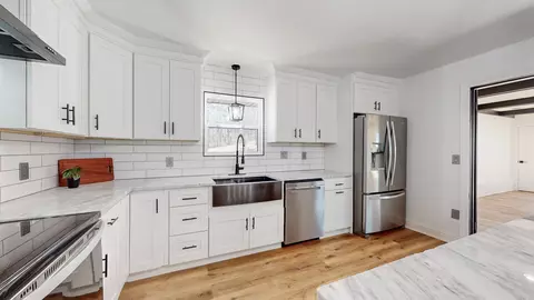Kitchen - 1670 Elmore Rd, Eagleville, TN 37060 photo 3 of 4
