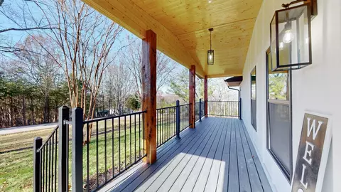 Exterior - 1670 Elmore Rd, Eagleville, TN 37060 photo 4 of 26