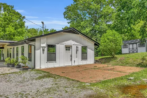 Exterior - 1670 Elmore Rd, Eagleville, TN 37060 photo 14 of 26