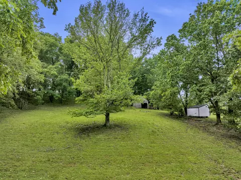 Exterior - 1670 Elmore Rd, Eagleville, TN 37060 photo 9 of 26