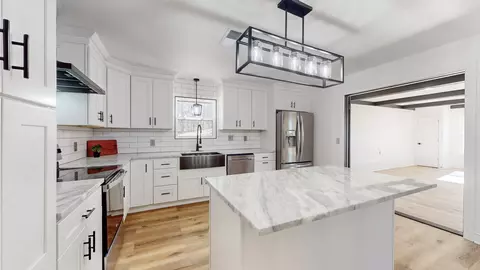 Kitchen - 1670 Elmore Rd, Eagleville, TN 37060 photo 2 of 4