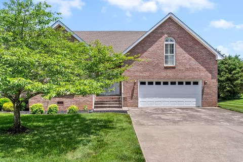 1853 Madison St #14, Clarksville, TN 37043