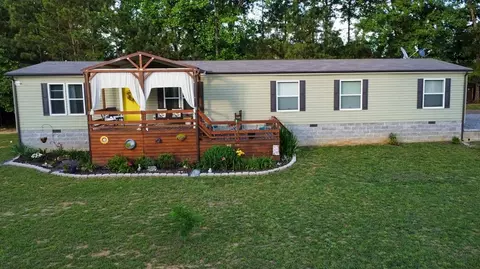151 Whitney Ln, Camden, TN 38320