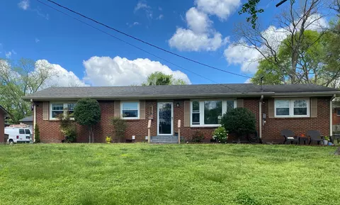 479 Sunliner Dr, Nashville, TN 37209