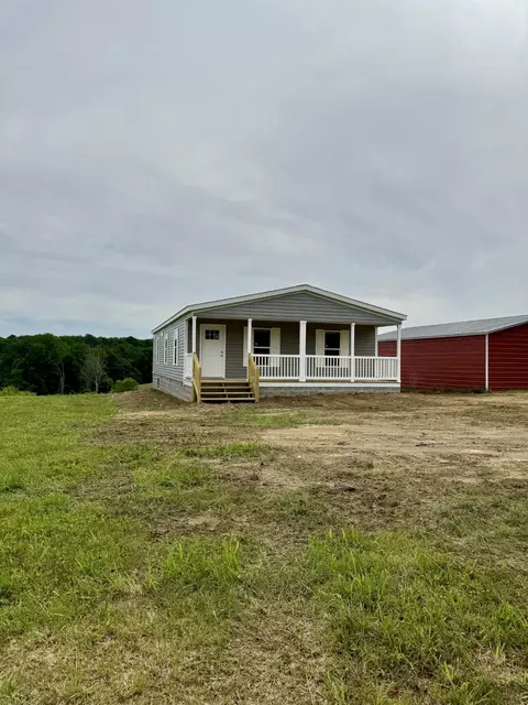 146 Driver Rd, Lafayette, TN 37083