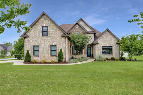 1301 Royal Oak Ave, Murfreesboro, TN 37129