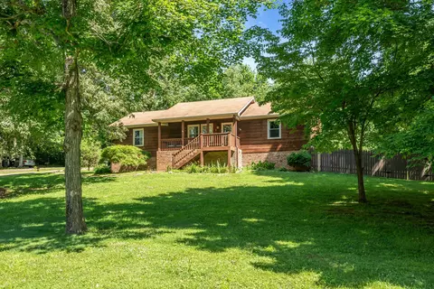213 Timberlake Dr, Springfield, TN 37172