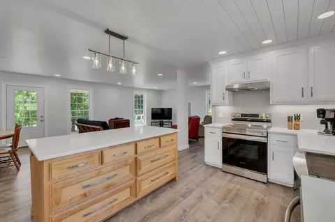 1730 Mann Rd, Lebanon, TN 37087