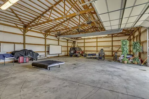 Other - 6689 E Benton Rd, Springfield, TN 37172 photo 3 of 17