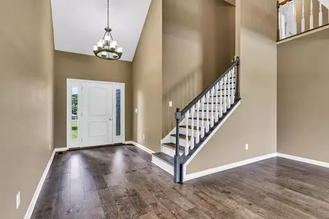 Entry Way - 6689 E Benton Rd, Springfield, TN 37172 photo 2 of 4