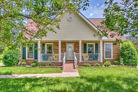 157 Old Farmers Rd, Clarksville, TN 37043