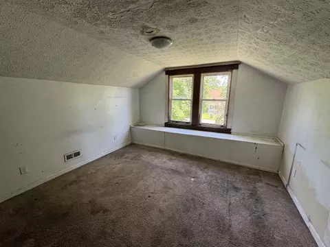 Bedroom - 106 Dickson Ave, Dickson, TN 37055 photo 5 of 6