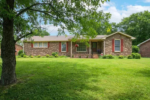 103 Allen Ct S, Hendersonville, TN 37075