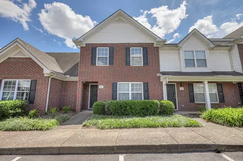 3042 George Buchanan Dr, La Vergne, TN 37086