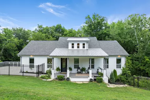 805 Oak Knoll Cir, Mount Juliet, TN 37122