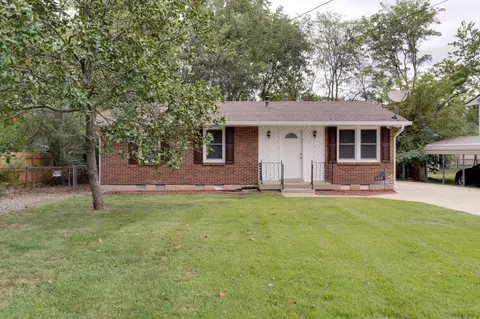 107 Cole Dr, Hendersonville, TN 37075