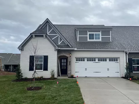 1129 Fiona Dr, Lebanon, TN 37087
