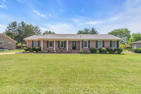 2211 Oakhaven Dr, Murfreesboro, TN 37129