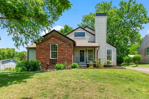 137 Brookridge Ct, La Vergne, TN 37086