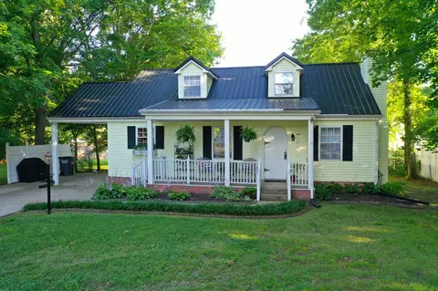 238 Rossview Rd, Clarksville, TN 37043