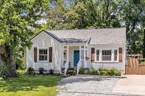 907 Broadmoor Dr, Nashville, TN 37216