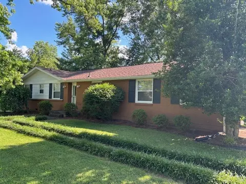 101 Southburn Dr, Hendersonville, TN 37075