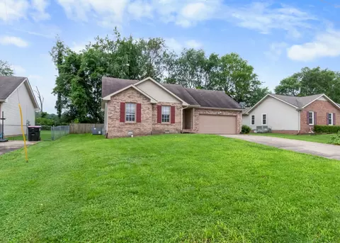 3224 S Senseney Cir, Clarksville, TN 37042