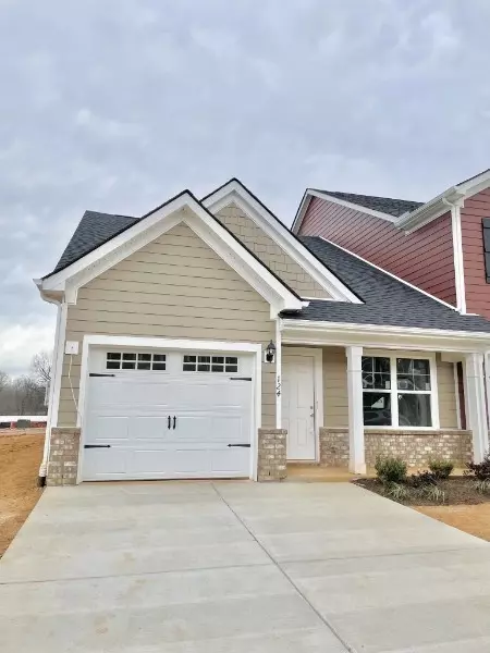 381 Ezra St, Pleasant View, TN 37146