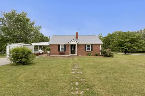 1607 Edmond Rd, Shelbyville, TN 37160