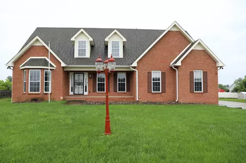 3553 Barkers Mill Rd, Clarksville, TN 37042