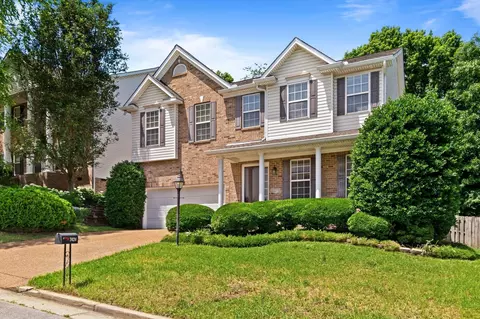 7424 Kreitner Dr, Nashville, TN 37221