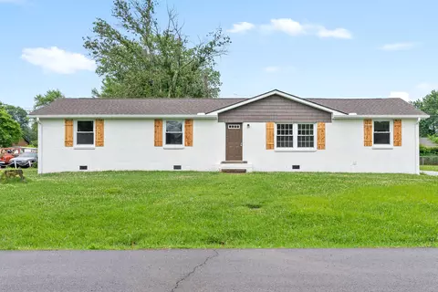 2237 Robin Dr, Clarksville, TN 37042