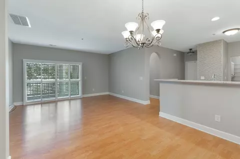 7005 Lenox Village Dr #C-6, Nashville, TN 37211