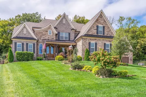 9214 Holstein Dr, Nolensville, TN 37135