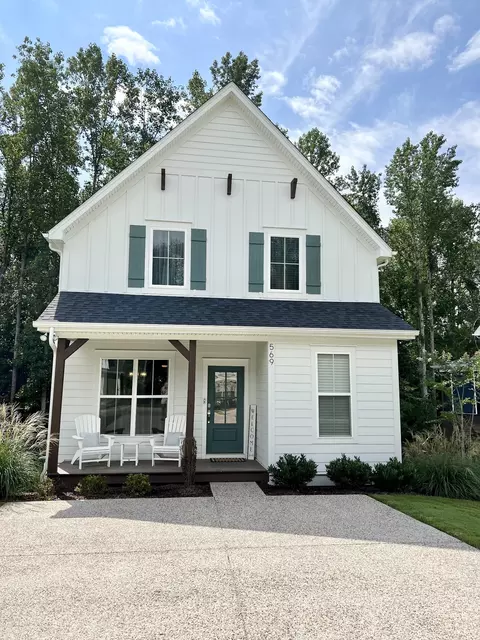 569 Evans Dr, Tullahoma, TN 37388