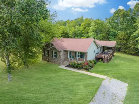 315 Hurt Ln, Mcewen, TN 37101