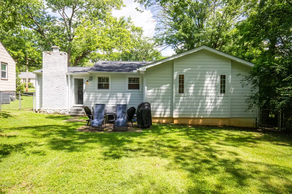 Exterior - 2524 Flamingo Dr, Nashville, TN 37207 photo 5 of 8