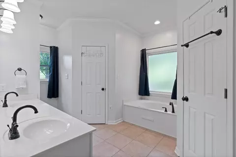 Bath - 28 Spring Valley Rd, Taft, TN 38488 photo 3 of 4