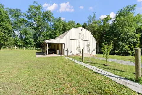 Exterior - 28 Spring Valley Rd, Taft, TN 38488 photo 14 of 15