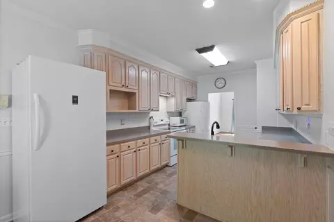 Kitchen - 28 Spring Valley Rd, Taft, TN 38488 photo 3 of 3