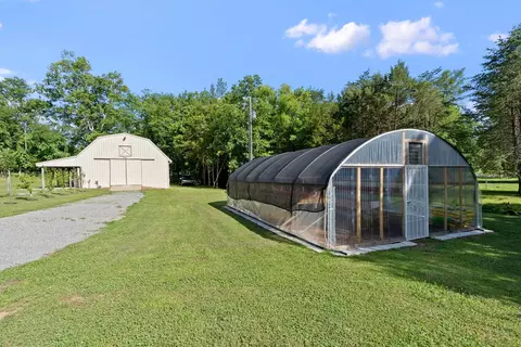 Exterior - 28 Spring Valley Rd, Taft, TN 38488 photo 12 of 15