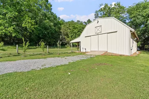 Exterior - 28 Spring Valley Rd, Taft, TN 38488 photo 13 of 15