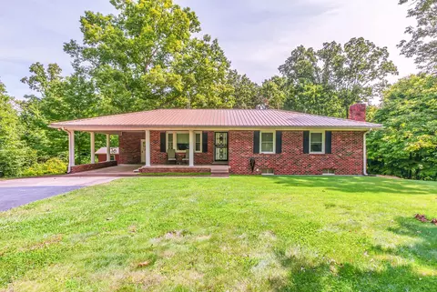 2383 Buffalo Rd, Hohenwald, TN 38462