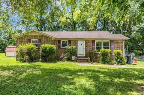 1643 Williamson Dr, Columbia, TN 38401