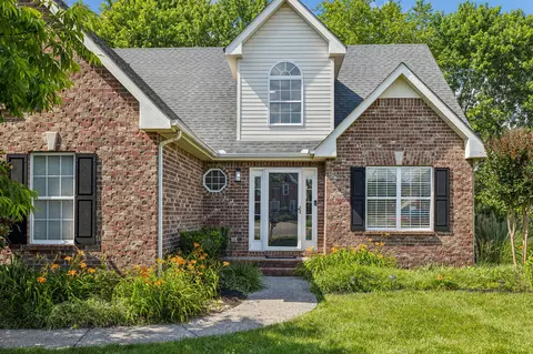 394 Roxie Ct, Murfreesboro, TN 37128